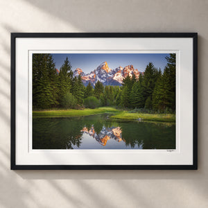 Grand Reflection Classic Midnight Black Frame